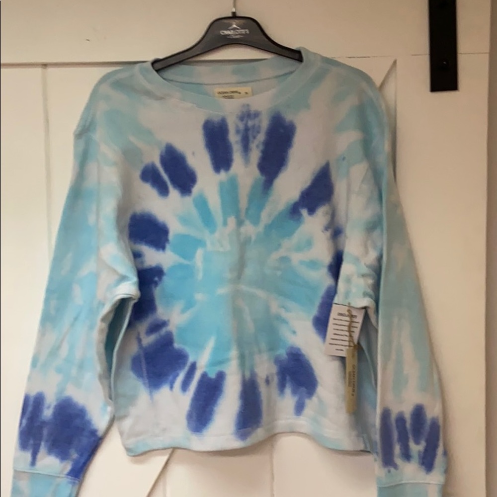 NWT OCEAN DRIVE TIE DYE PULLOVER